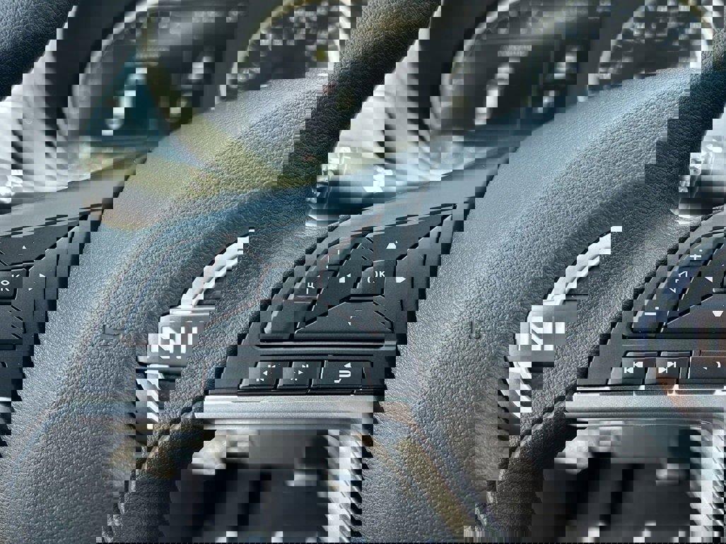 New 2025 Nissan Versa SV image 29