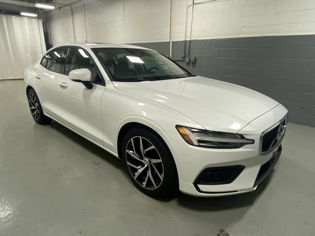 Used 2020 Volvo S60 T5 Momentum w/ Protection Package FWD image 4