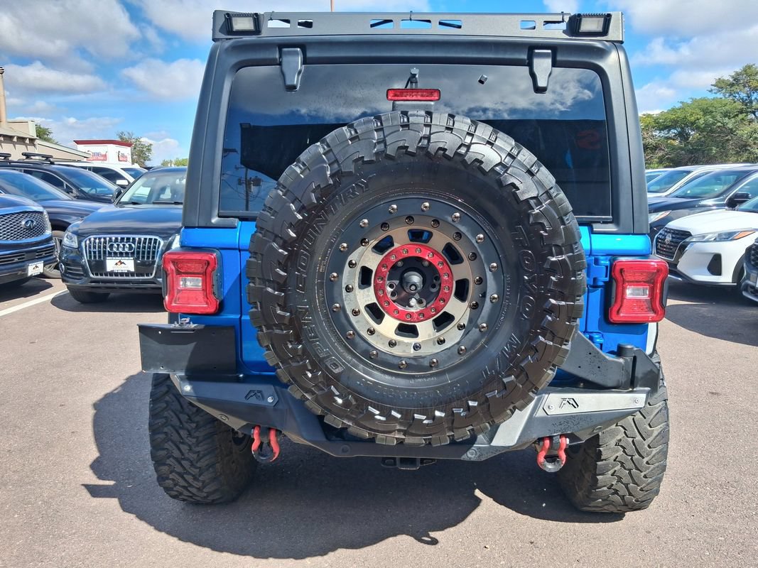 Used 2023 Jeep Wrangler Unlimited Rubicon w/ LED Lighting Group AWD/4WD image 6