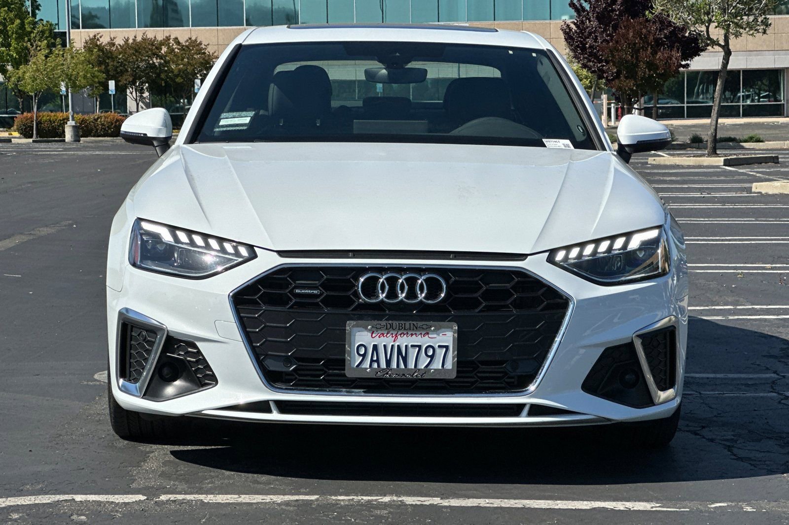 Used 2022 Audi A4 2.0T Premium Plus w/ Premium Plus Package AWD/4WD image 9