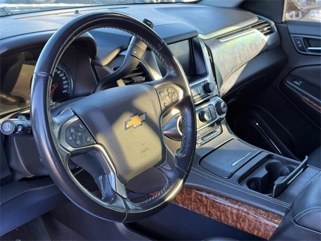Used 2020 Chevrolet Suburban Premier image 21