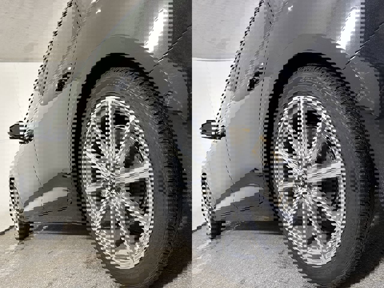 Used 2025 Audi A6 Premium Plus w/ Premium Plus Package image 3