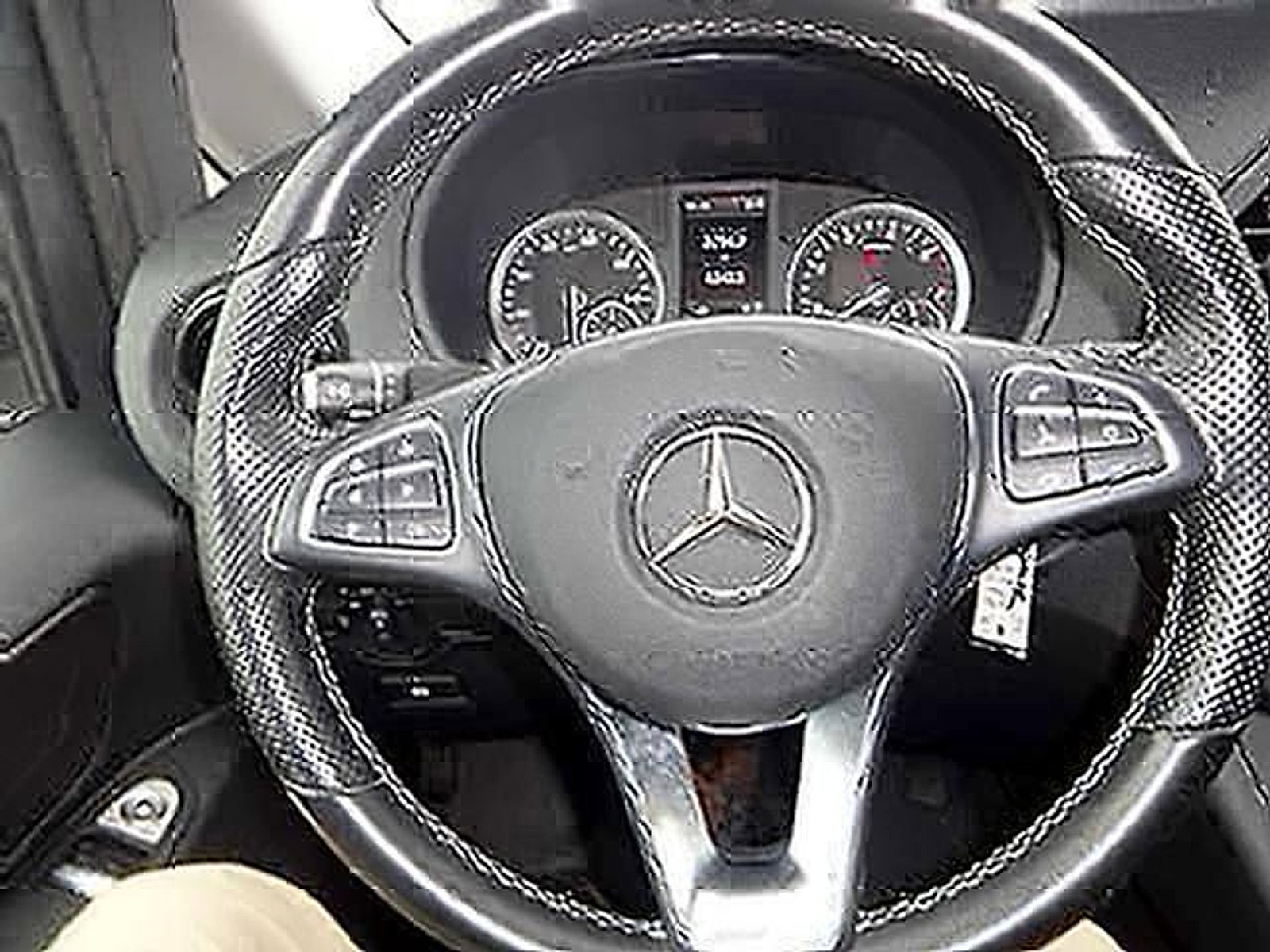 Used 2021 Mercedes-Benz Metris image 10