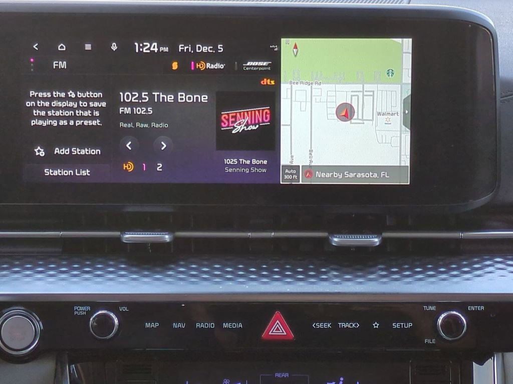 Used 2023 Kia Carnival SX Prestige image 17