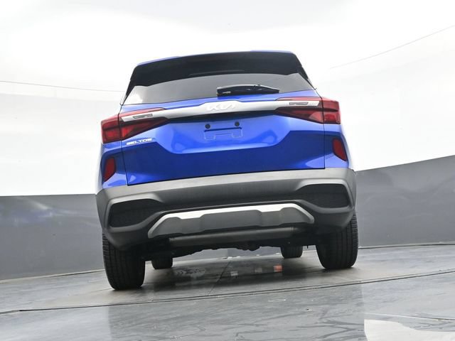 Used 2023 Kia Seltos LX AWD/4WD image 35