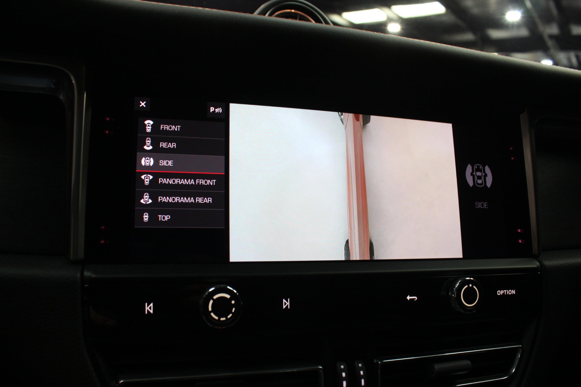 Used 2023 Porsche Macan GTS w/ Premium Package Plus image 63