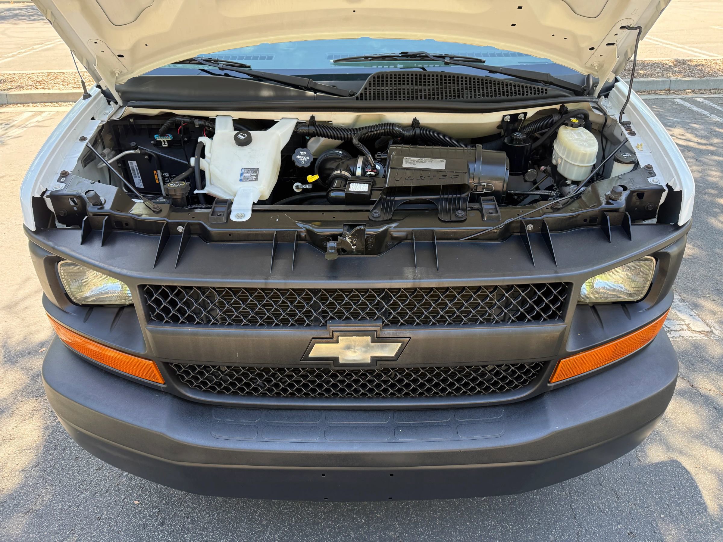 Used 2015 Chevrolet Express 2500 image 30