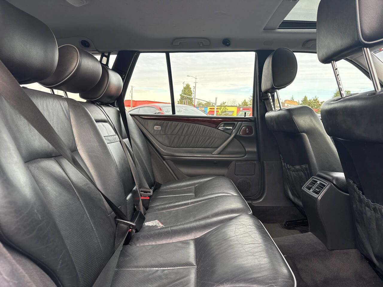 Used 2000 Mercedes-Benz E 320 4MATIC Wagon image 21