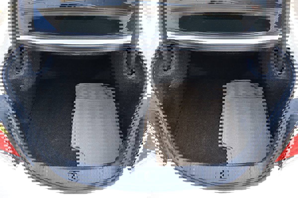 Used 2012 Buick LaCrosse Touring image 35