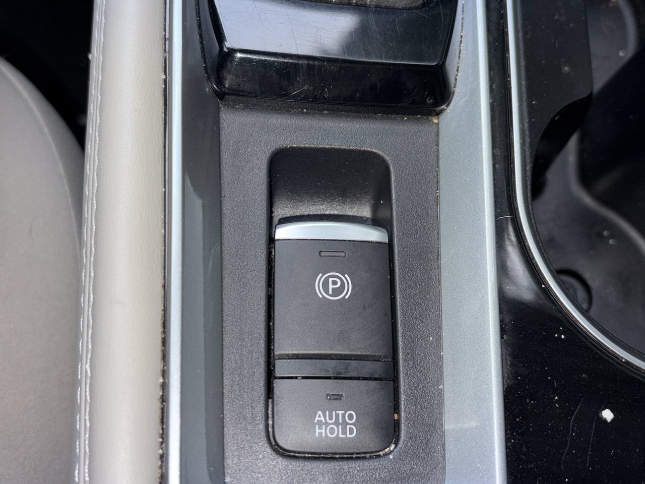 Used 2023 Nissan Altima 2.5 SV w/ SV Premium Package FWD image 9