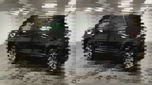 Certified 2025 Chevrolet Equinox LT image 6