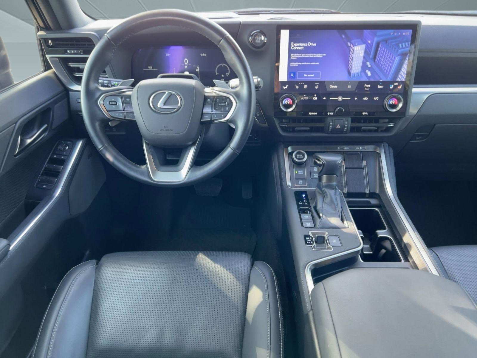 Used 2024 Lexus GX 550 w/ Cold Area Package image 28