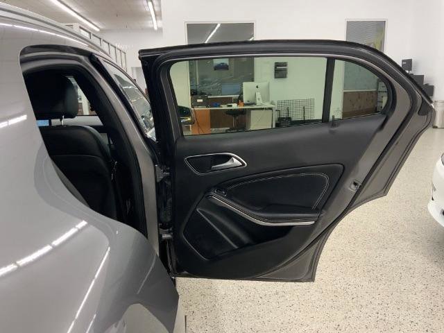 Used 2018 Mercedes-Benz GLA 250 4MATIC image 32