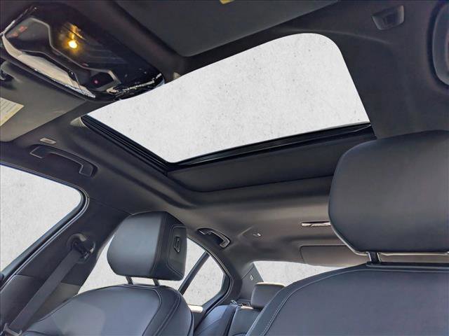 Used 2025 BMW i5 eDrive40i w/ Premium Package RWD image 16