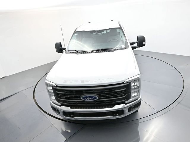 New 2026 Ford F350 XL w/ XL Chrome Package image 19