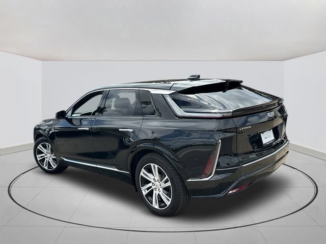 Certified 2024 Cadillac Lyriq Tech RWD image 4