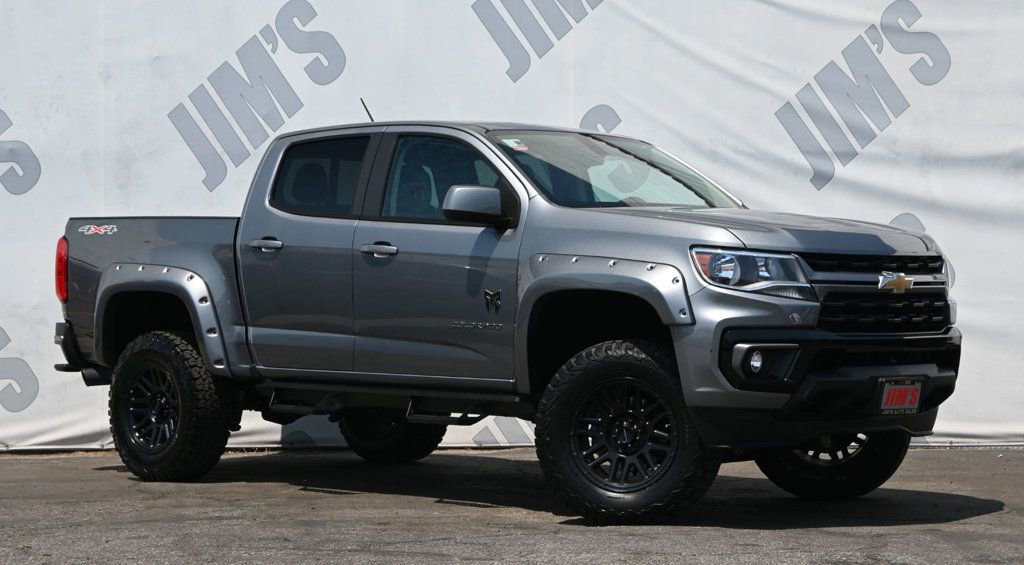 Used 2022 Chevrolet Colorado LT w/ LT Convenience Package image 3