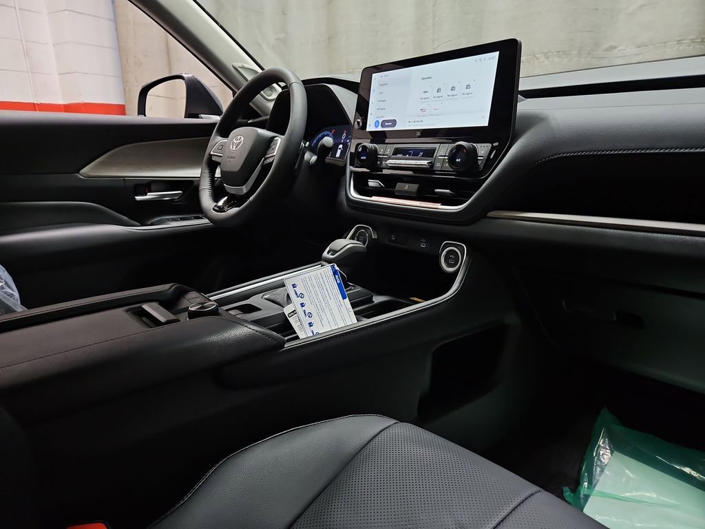 New 2026 Toyota Grand Highlander Platinum image 28