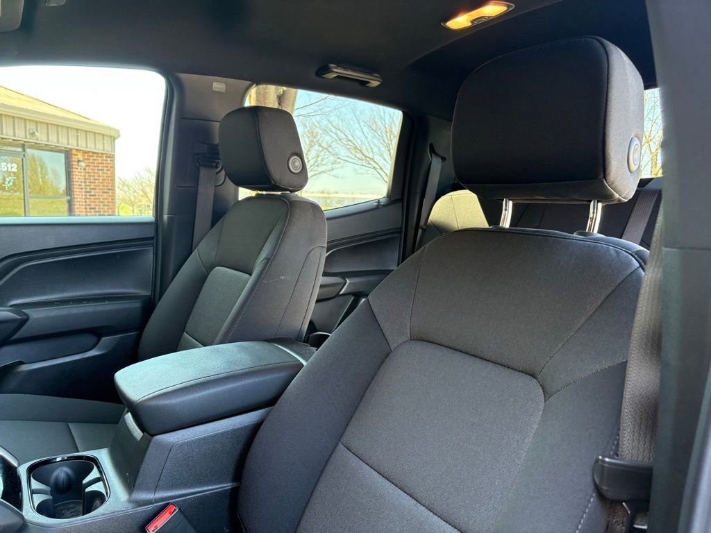 Used 2025 Chevrolet Colorado W/T w/ Advanced Trailering Package image 21