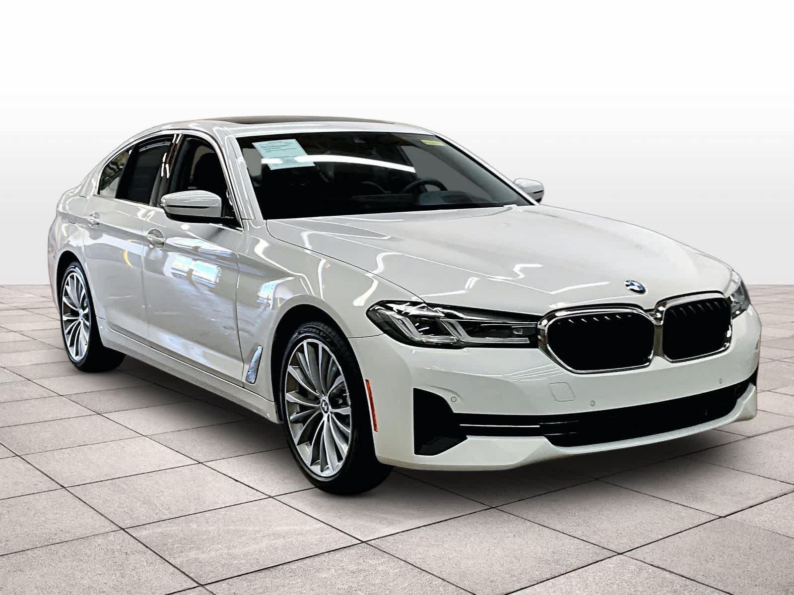 Used 2023 BMW 530i w/ Executive Package RWD image 2