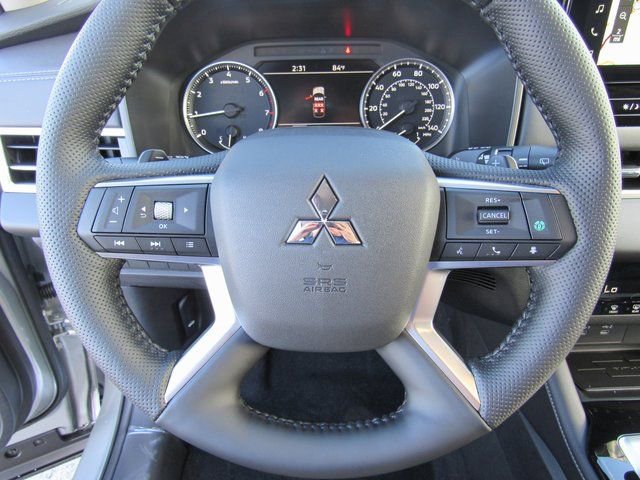 New 2026 Mitsubishi Outlander SE image 21