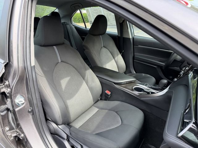 Used 2024 Toyota Camry LE image 30