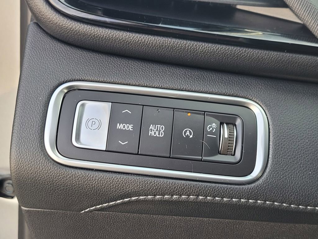 Used 2025 Buick Enclave Sport Touring image 29