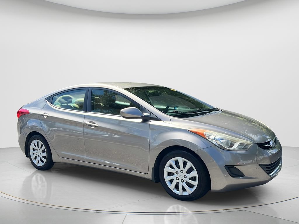 Used 2013 Hyundai Elantra GLS FWD image 3