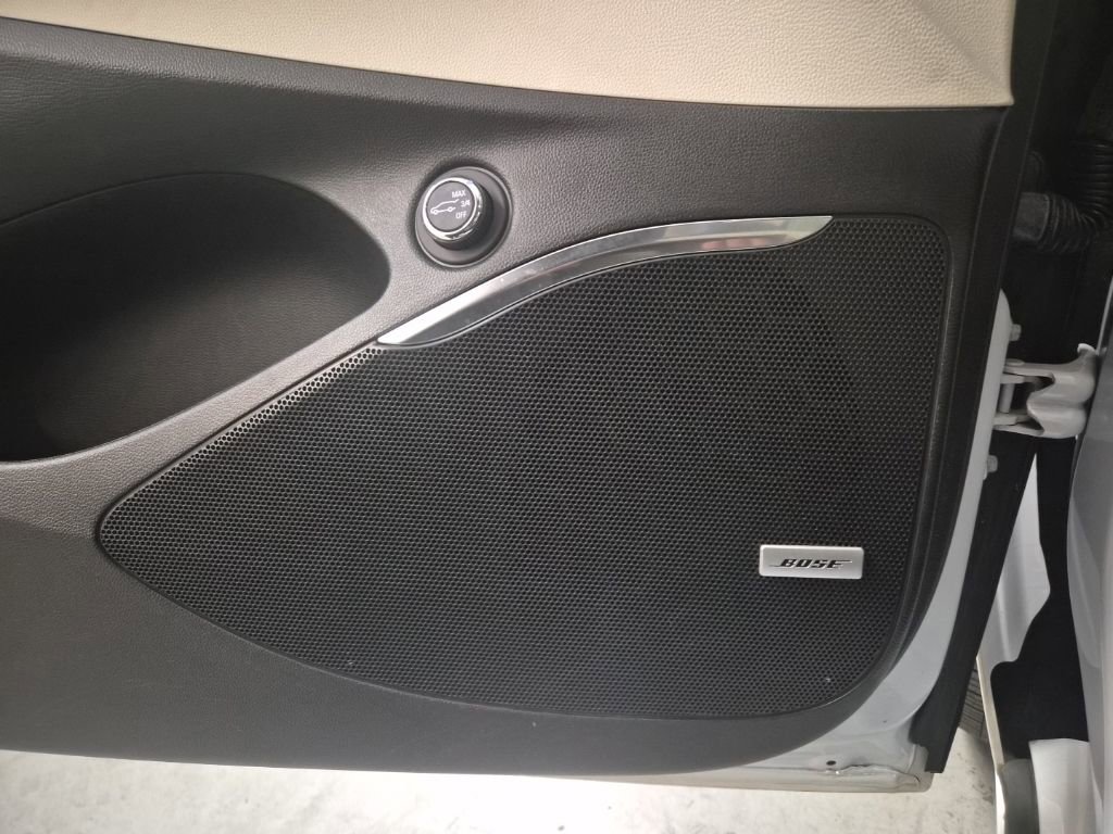 Used 2024 Buick Enclave Avenir w/ Avenir Technology Package image 16