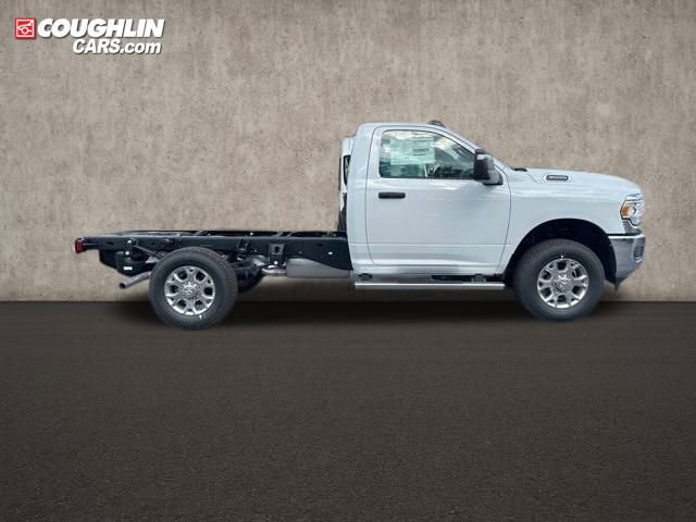 New 2024 RAM 3500 Tradesman image 5