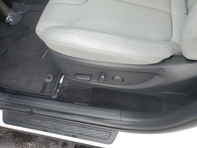 Used 2022 Hyundai Palisade SEL w/ 8P Bench Seat Package AWD/4WD image 19