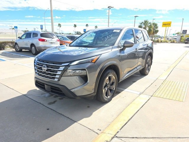 Used 2025 Nissan Rogue SV image 8