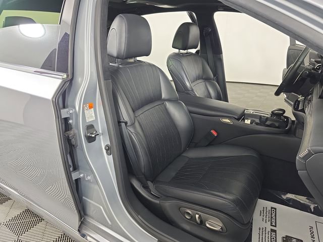 Certified 2022 Lexus LS 500 AWD w/ Interior Upgrade Package image 20