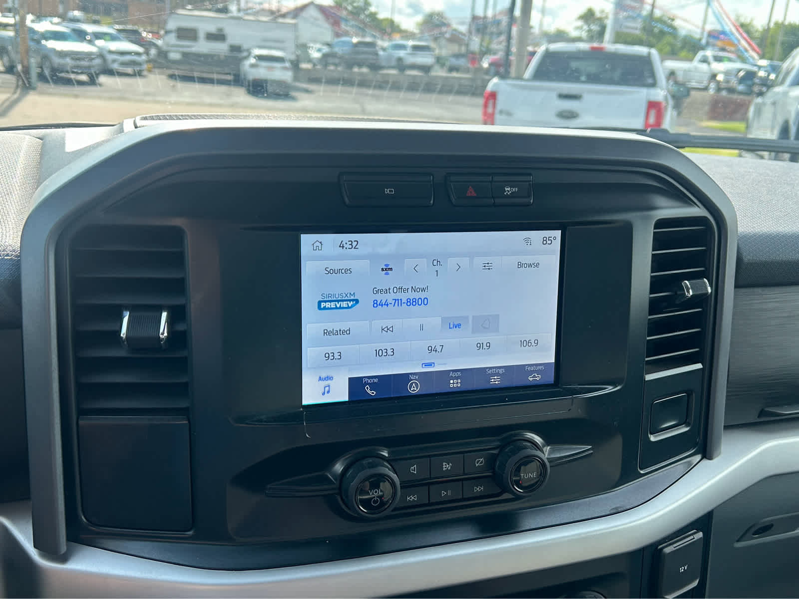 Used 2022 Ford F150 XLT AWD/4WD image 25