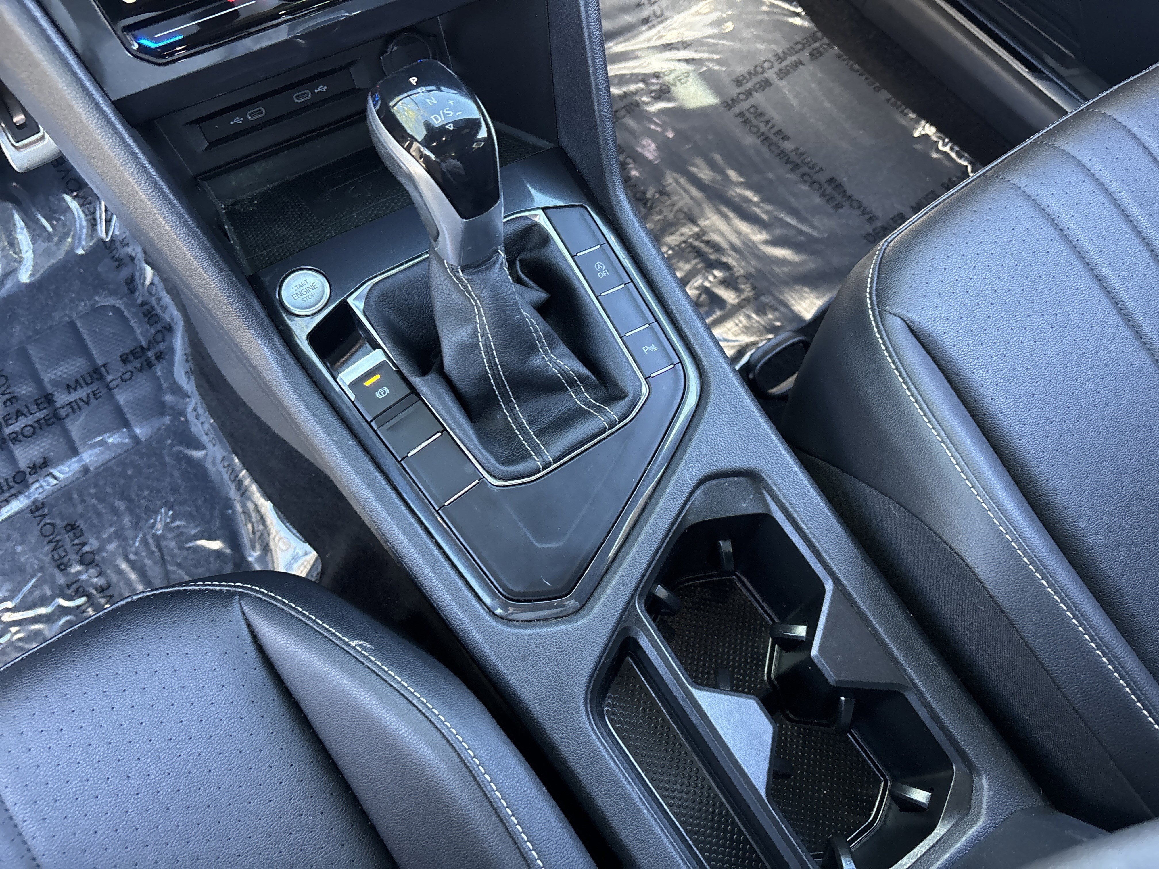 Used 2022 Volkswagen Tiguan SE R-Line image 24