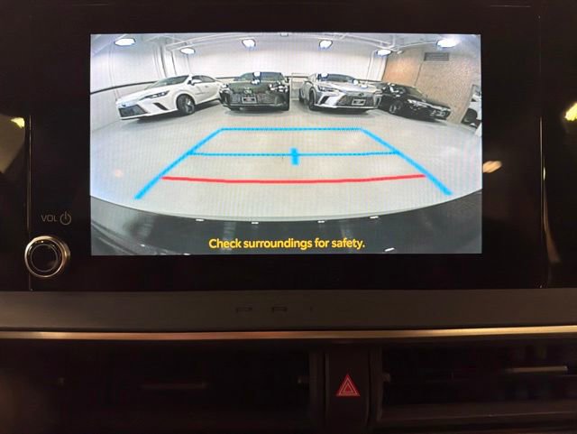 Used 2023 Toyota Prius XLE AWD/4WD image 18