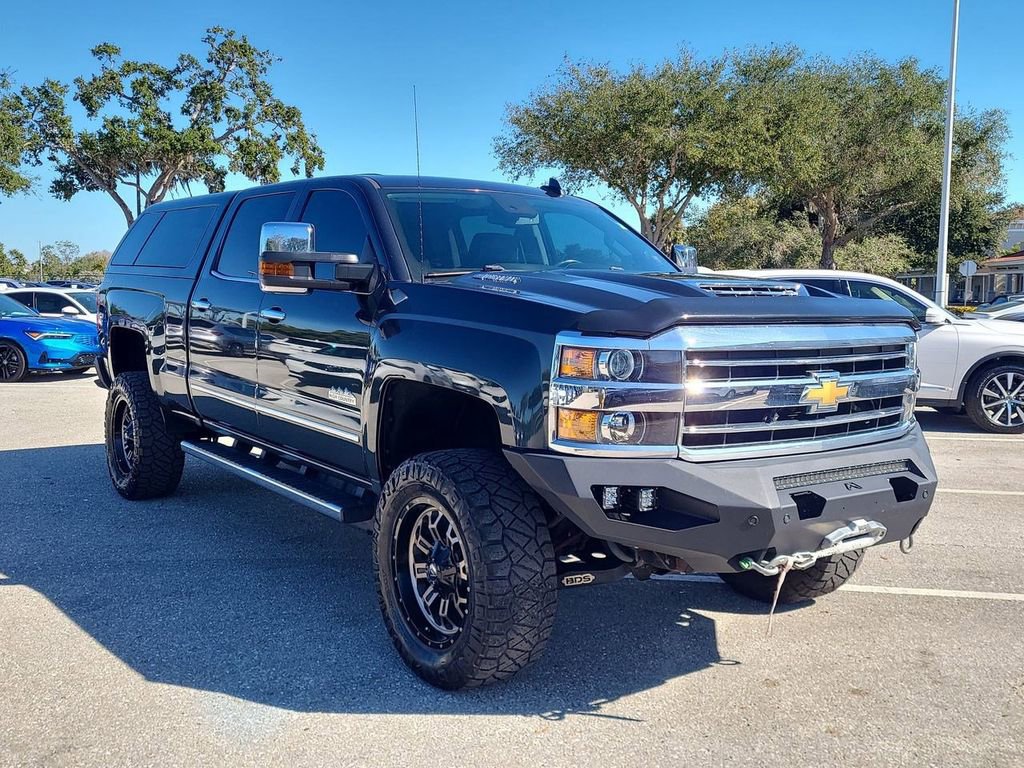 Used 2018 Chevrolet Silverado 2500 High Country w/ Duramax Plus Package image 9