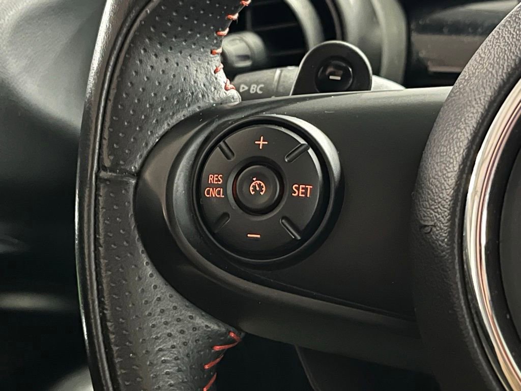 Used 2021 MINI Cooper S w/ Premium Package image 22