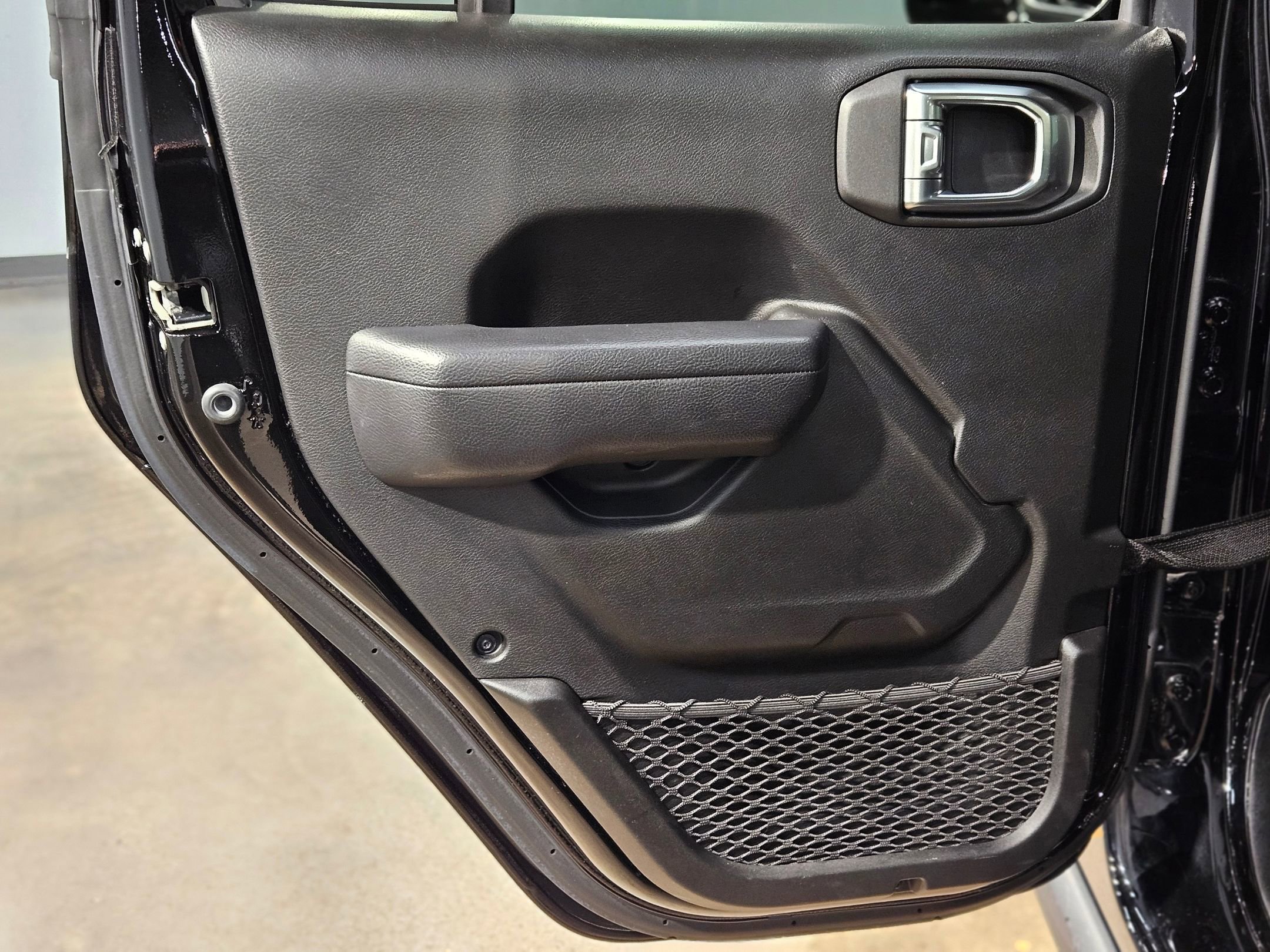 Used 2023 Jeep Gladiator Mojave image 34