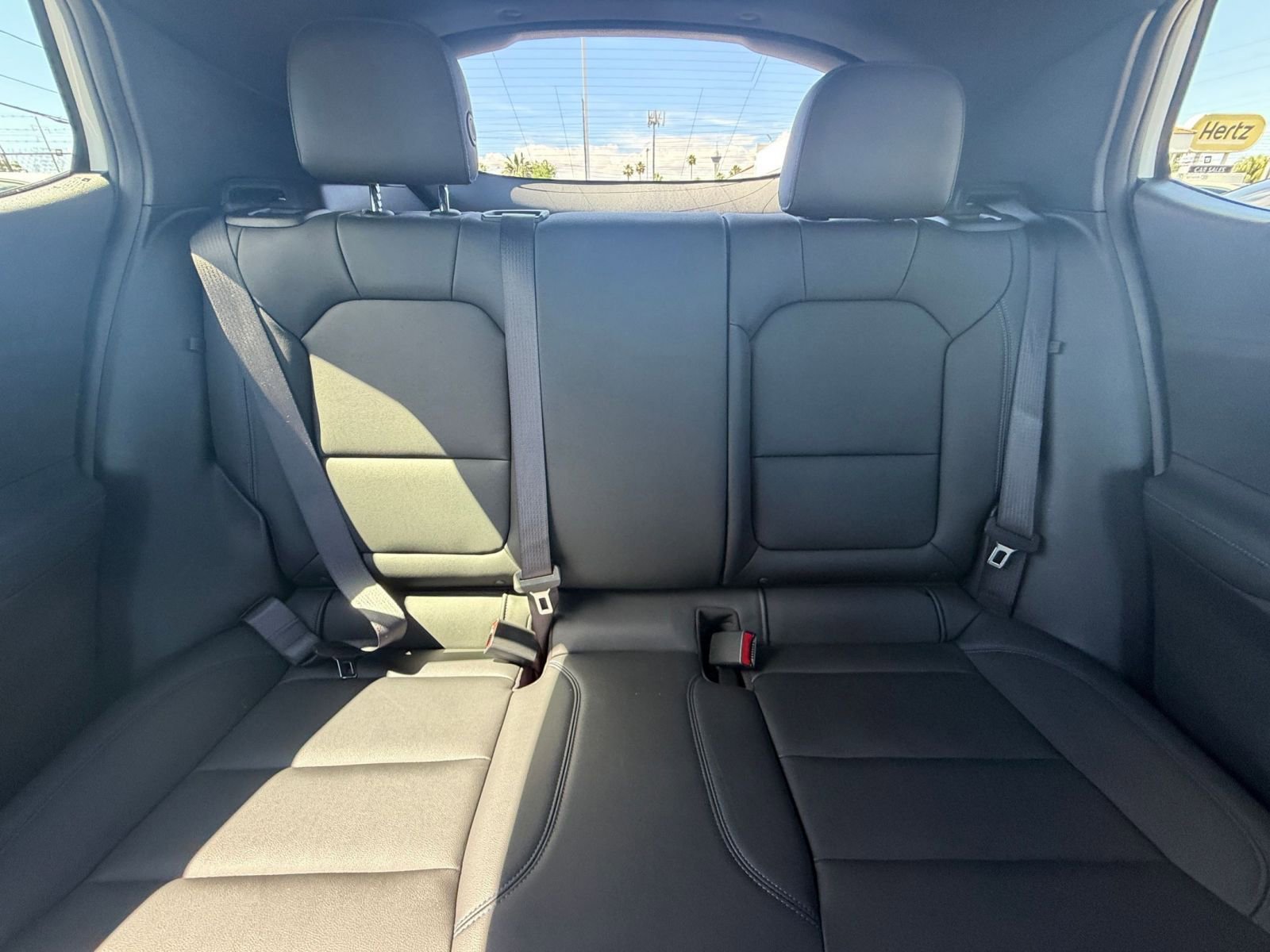 Used 2025 Buick Envista Sport Touring image 36