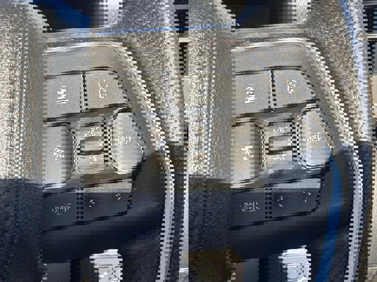 Used 2025 Toyota Tundra Limited image 25