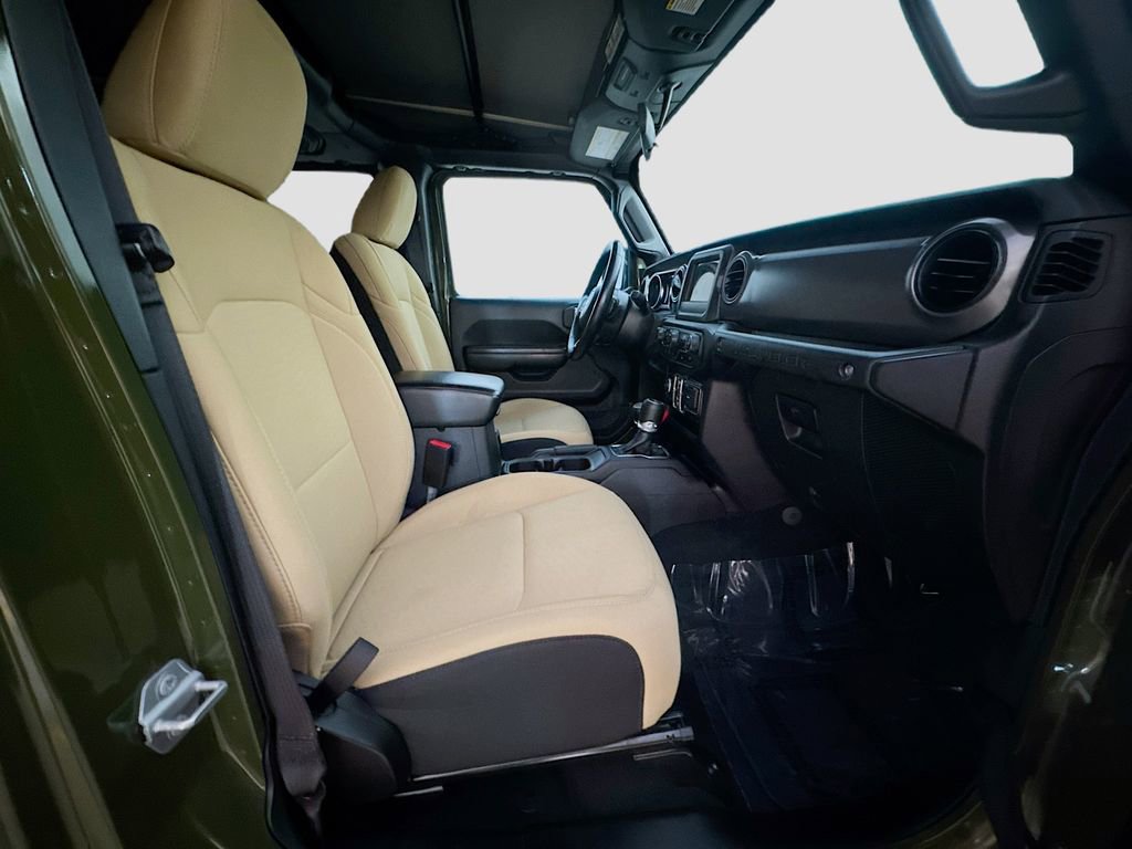 Used 2021 Jeep Wrangler Unlimited Sport AWD/4WD image 33