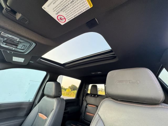 Used 2023 GMC Sierra 2500 AT4 w/ AT4 Premium Plus Package AWD/4WD image 27
