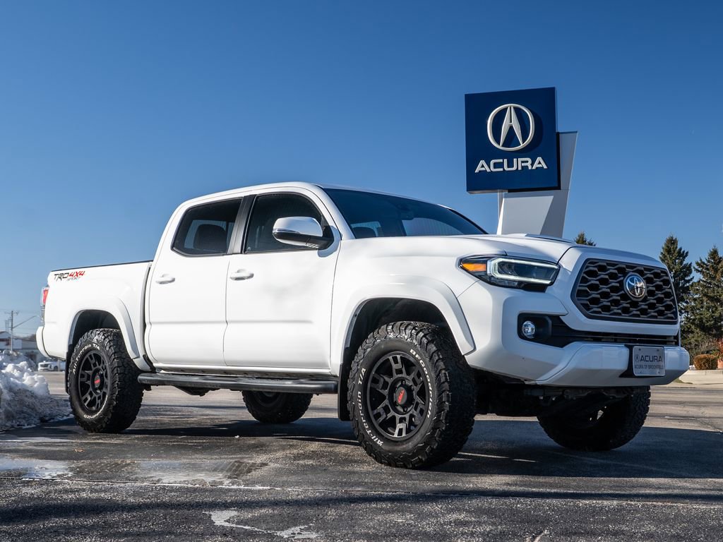 Used 2023 Toyota Tacoma TRD Sport image 2