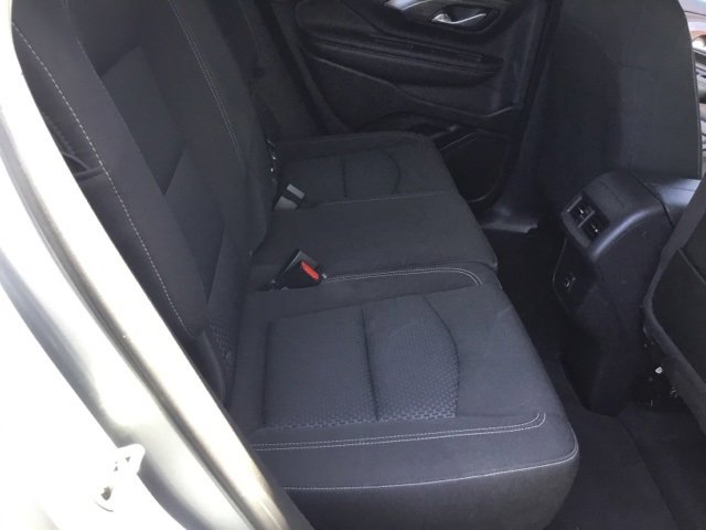 Used 2024 GMC Terrain SLE image 23