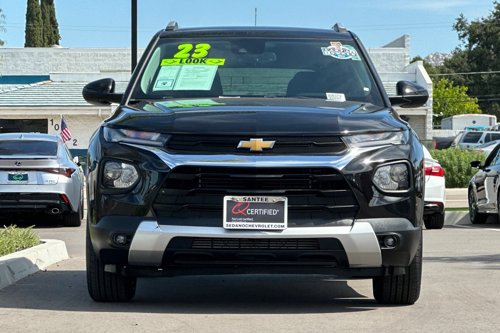 Used 2023 Chevrolet TrailBlazer LT w/ Convenience Package FWD image 9