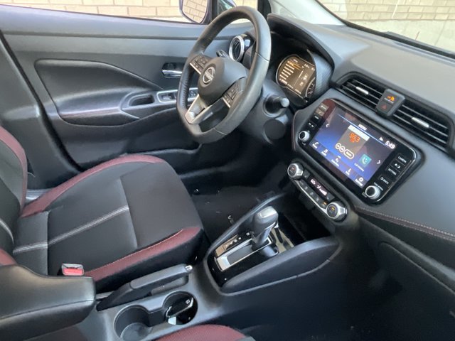 Used 2024 Nissan Versa SR FWD image 8