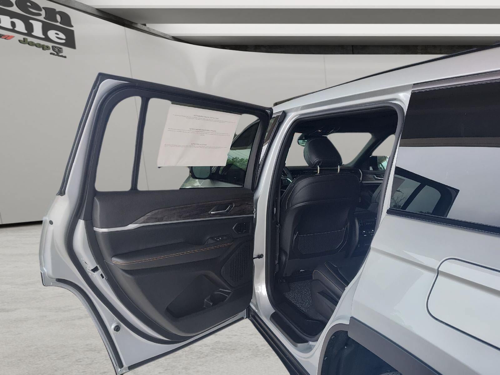 New 2026 Jeep Grand Cherokee L Limited AWD/4WD image 7