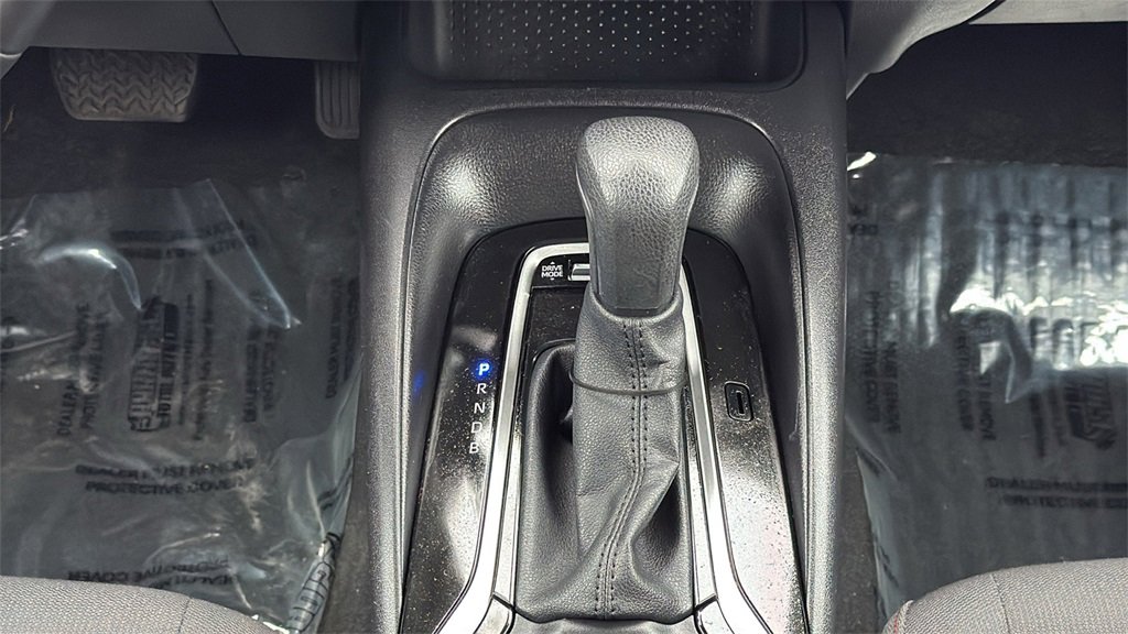 Used 2025 Toyota Corolla SE image 35