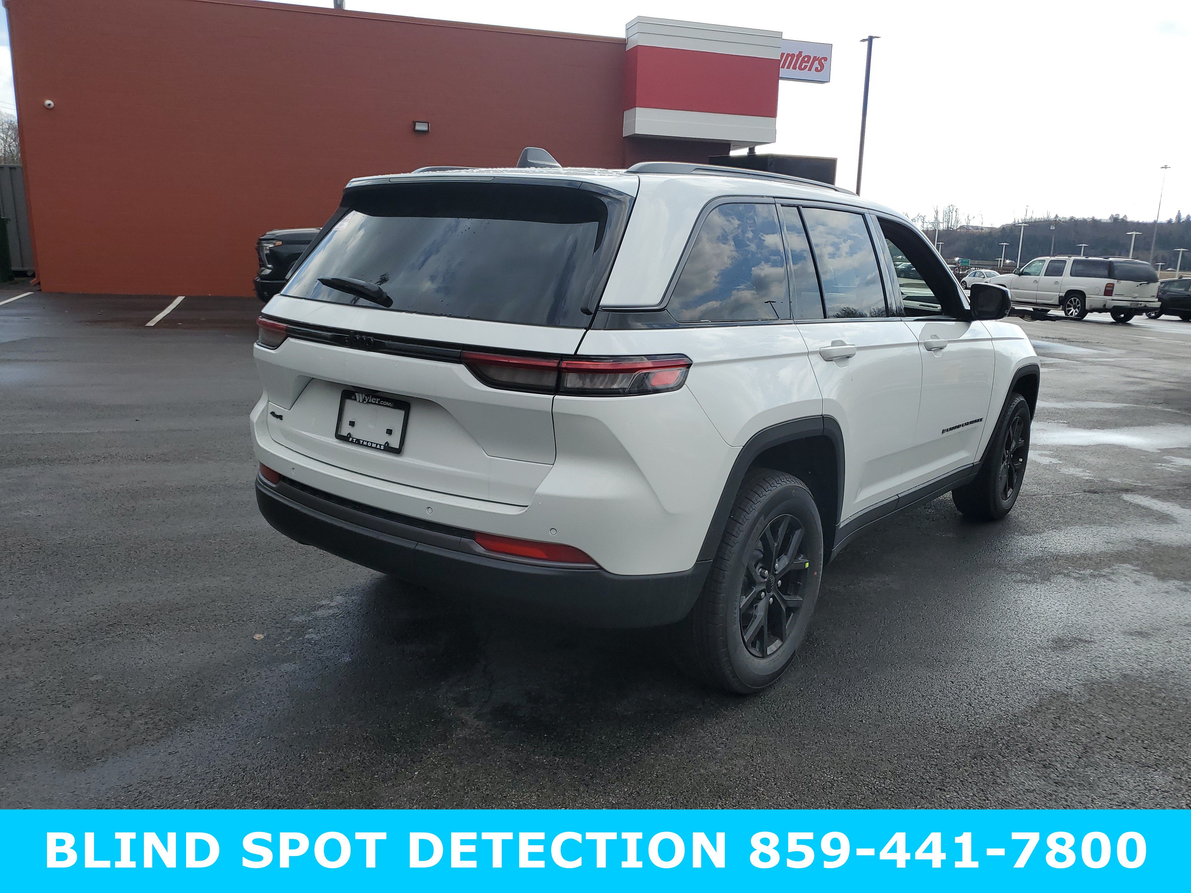 New 2026 Jeep Grand Cherokee Altitude AWD/4WD image 4